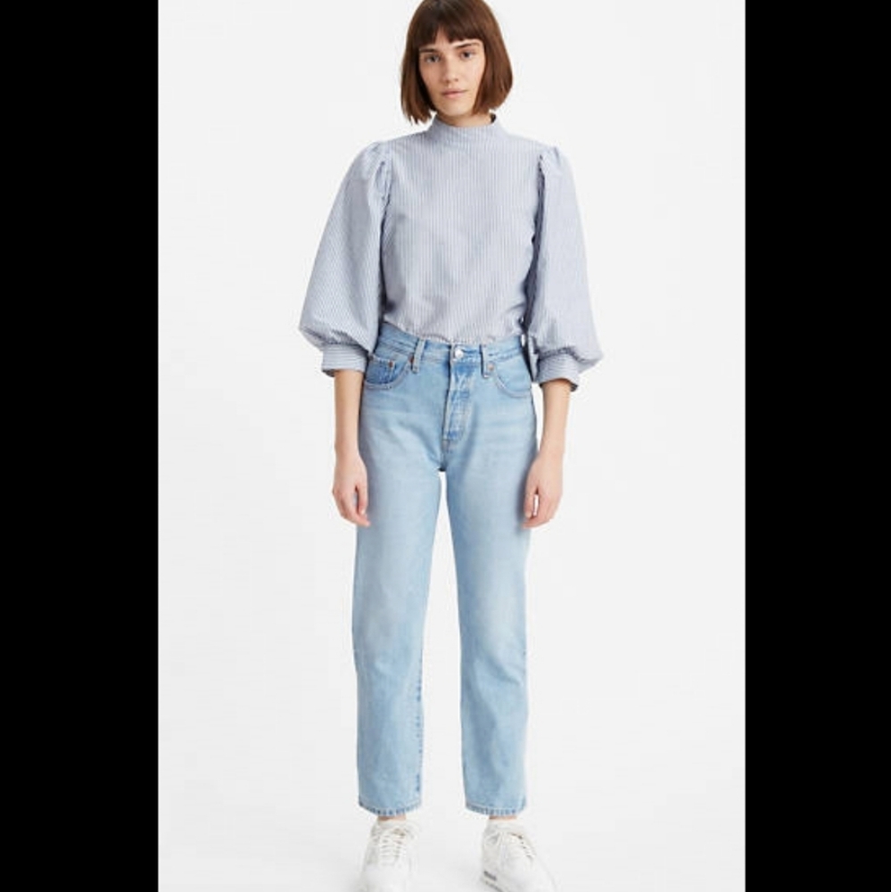 Levi's 501 Cropped NWOT